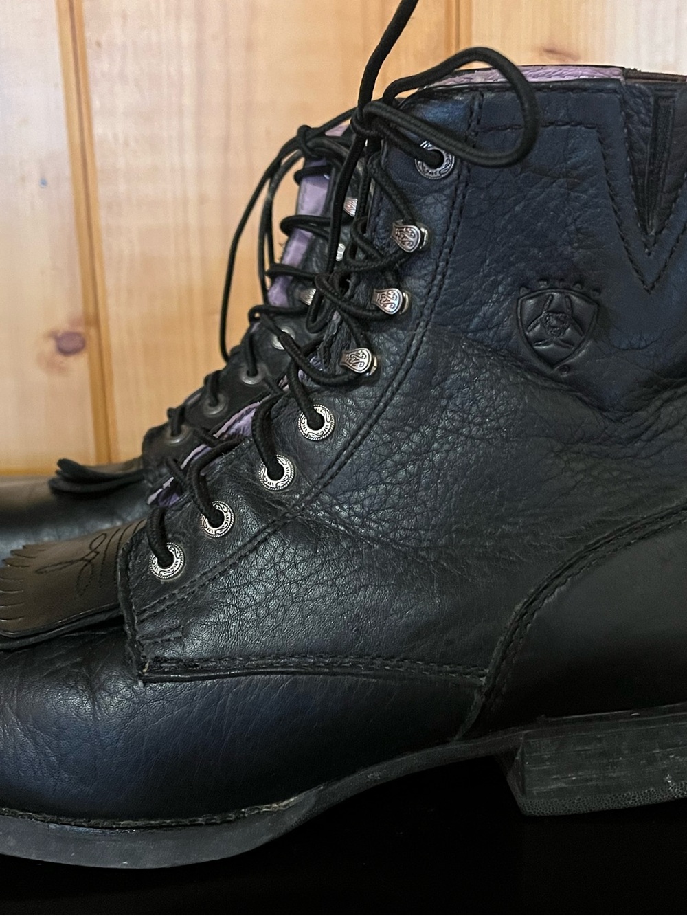 Ariat Women’s Heritage Lacer II Black Deertan Boot size 9B
